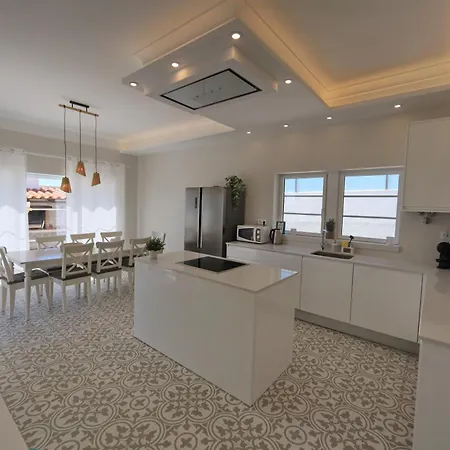 Villa Ericeira Вилла